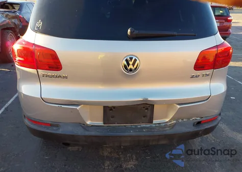 2013 Volkswagen Tiguan S z USA, uszkodzony, nr VIN WVGAV7AX6DW547587